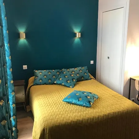Hotel Les Pastels La Roche-sur-Yon