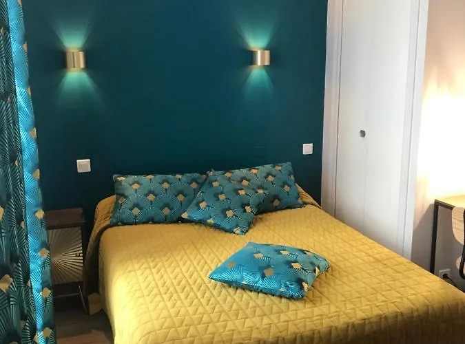 Hotel Les Pastels La Roche-sur-Yon